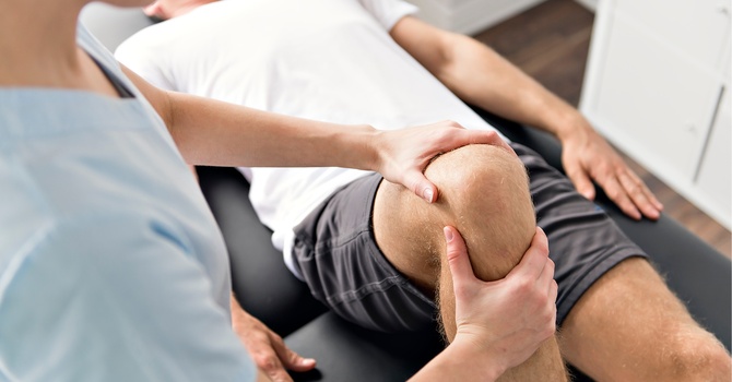 Ice Or Heat, Which Is Better When You're Hurt? image